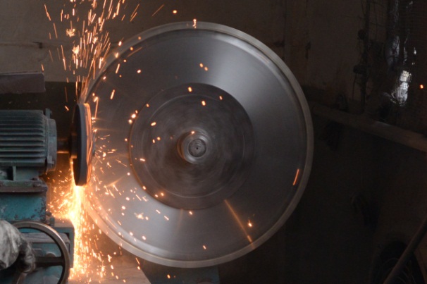 注意！石材專用鋸片沒有進(jìn)行這些規(guī)范操作將增加成本！